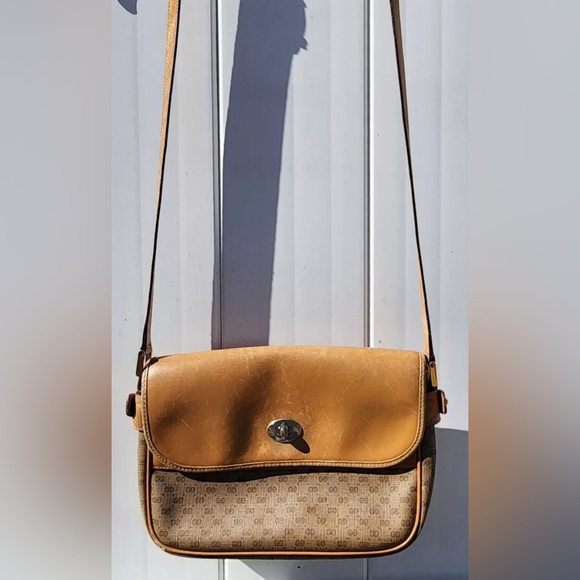 COPY - COPY - Vintage Gucci Micro GG Crossbody Costed Canvas/ Leather - Picture 2 of 16